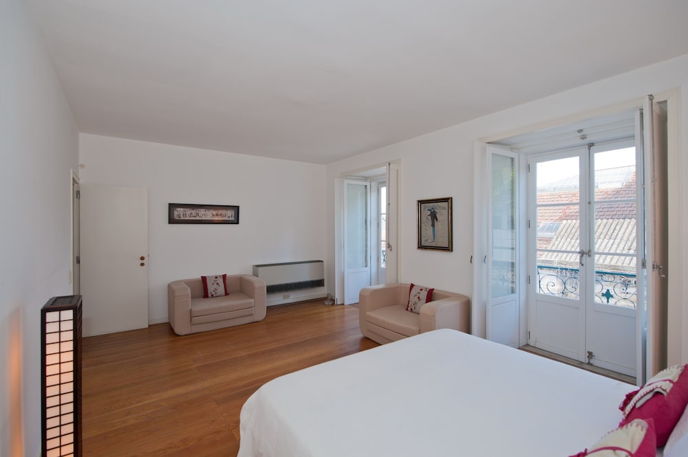 Chiado Apartments