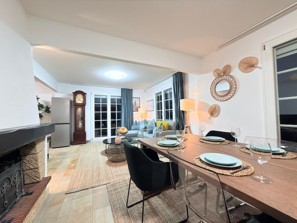 Spacious 4 bedrooms House