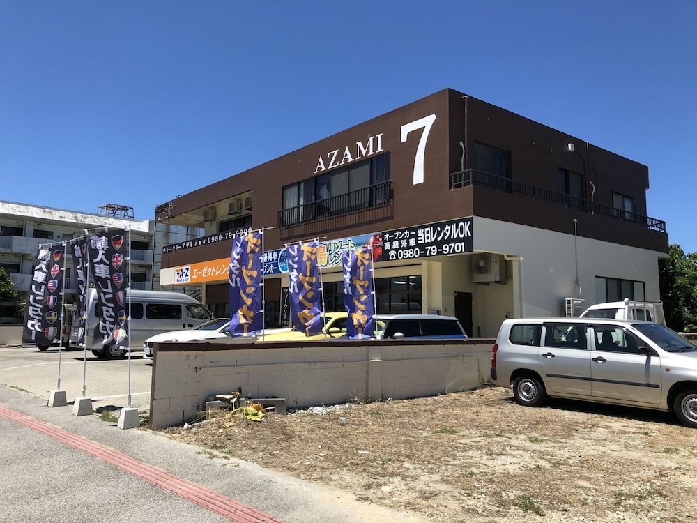 azami7