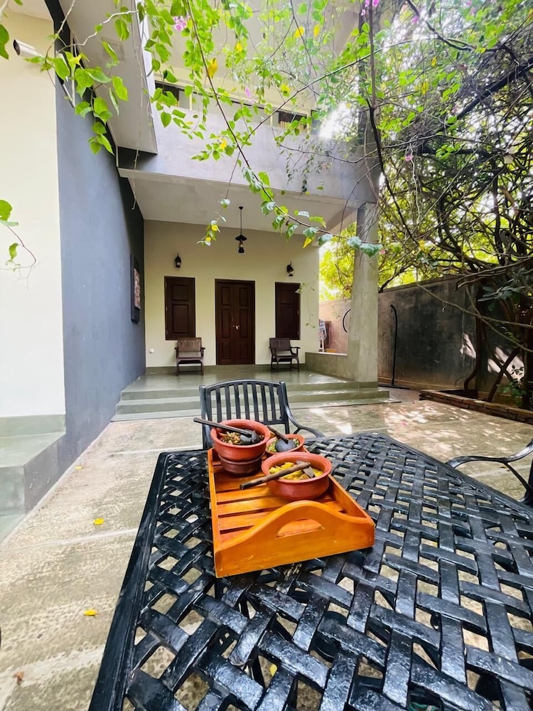 Villa Tambaka Retreat