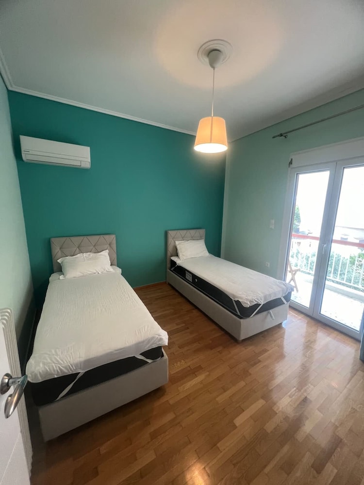Sunny Coastal Escape in Alimos
