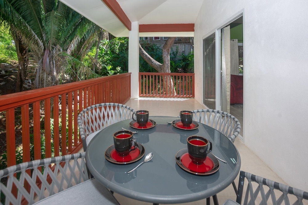 Coral Cove At Jardines De Catalina 1 Bedroom Condo by RedAwning