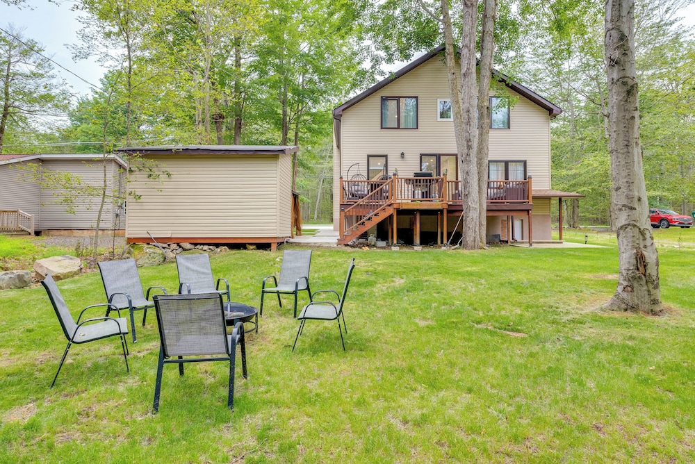 3 Mi to Tobyhanna State Park: Hot Tub Haven!