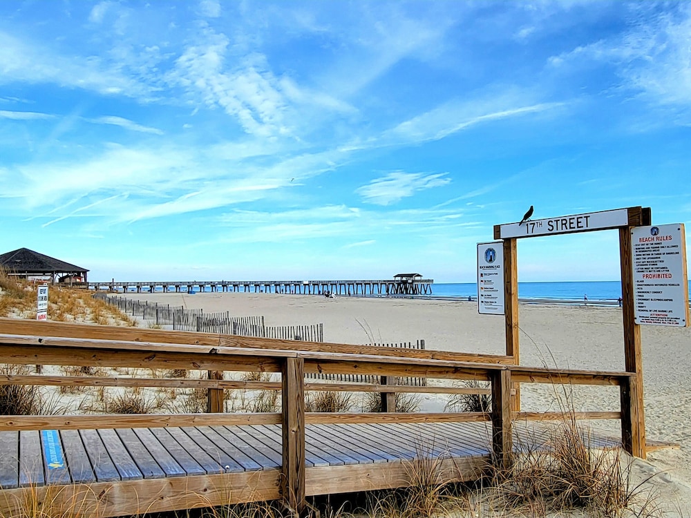 Sandpiper 2 by Tybee Vacation Rentals