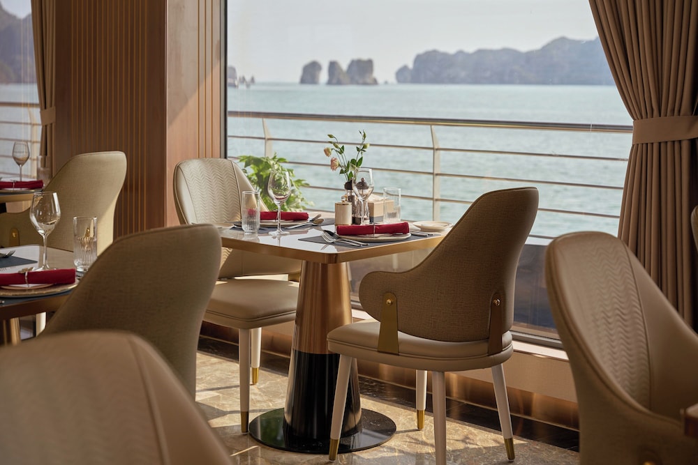Calista Halong Bay Cruise