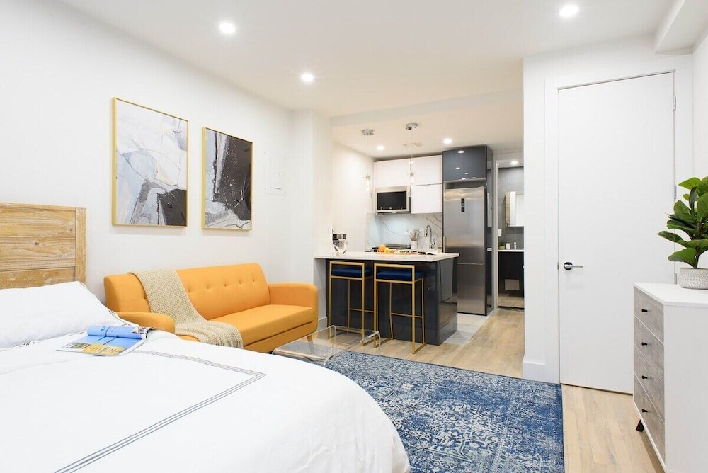 1597 New York Apt