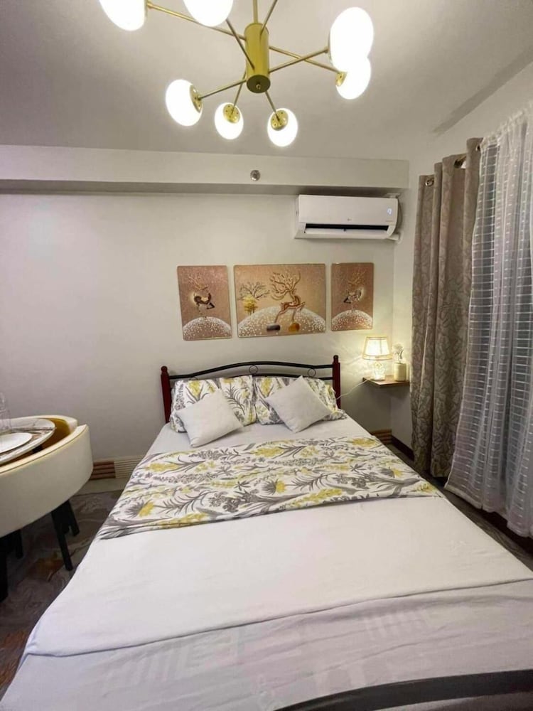 Room in Studio - Luxury Condo-sea View- Near Beach