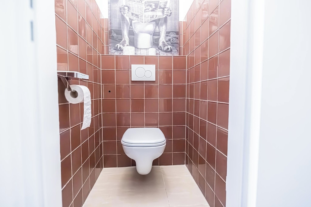 Modern 1BR 1LR Apt Donaustadt Area