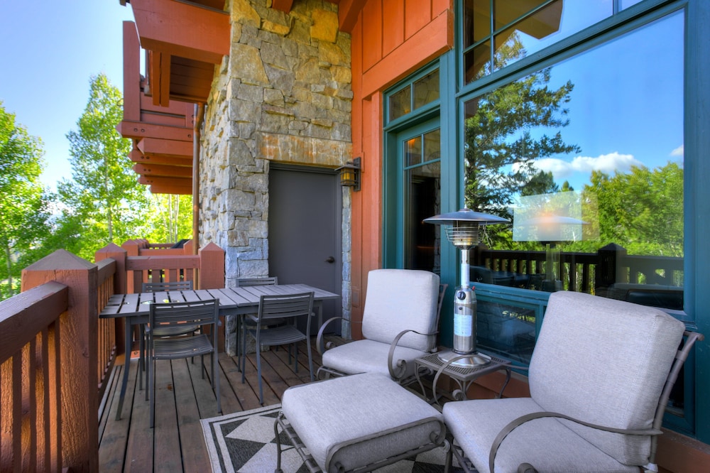 Ski-in/ski-out 3br+loft Condo, Bachelor Gulch 3 Bedroom Condo