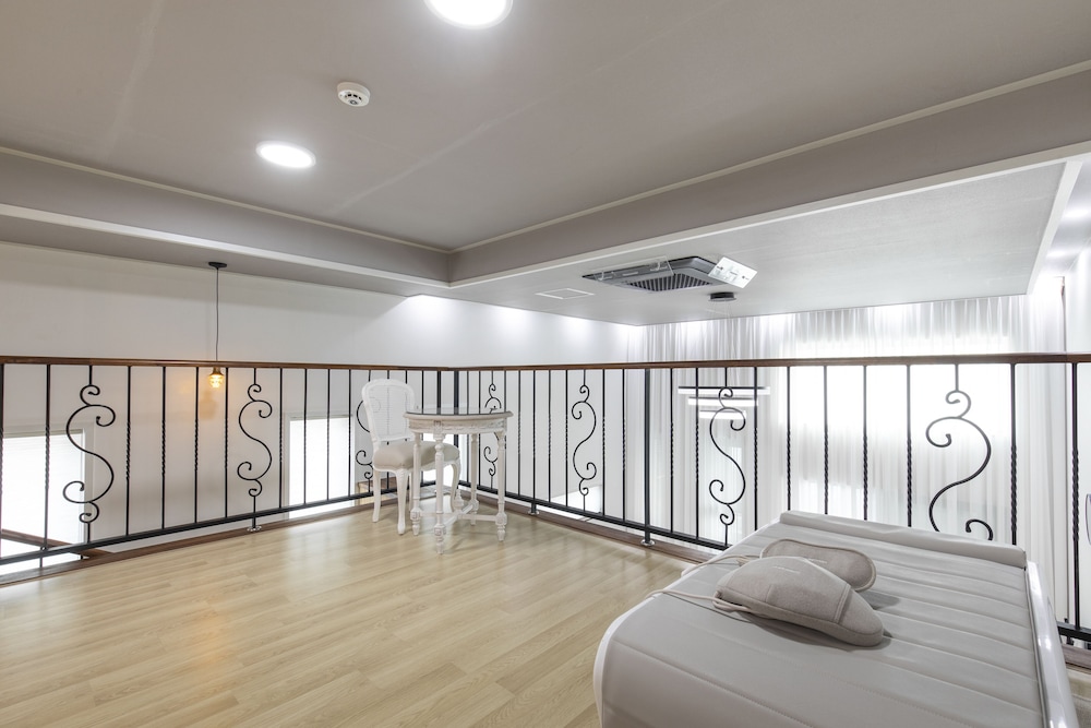 Lim Sea Side Poolvilla Pension view 5
