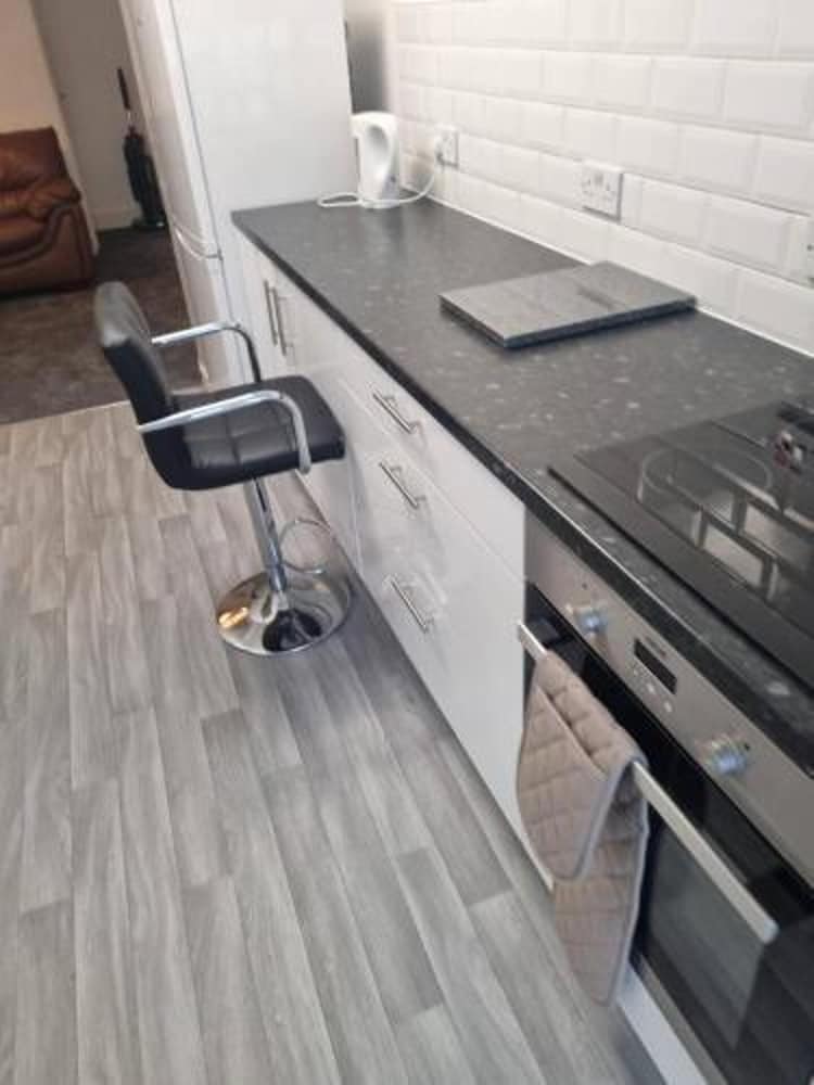 Gillingham Retreat - Spacious 4 Bedroom House