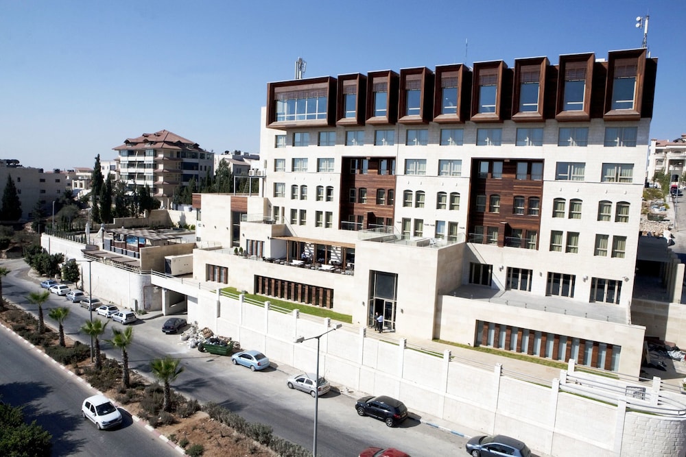 Grand Park Hotel