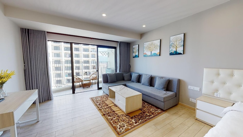 Wise Stay Gold Coast Apartment view 5