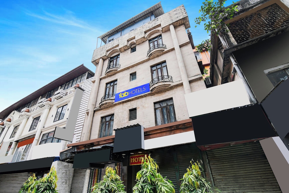 Fabhotel Gulshan Palace