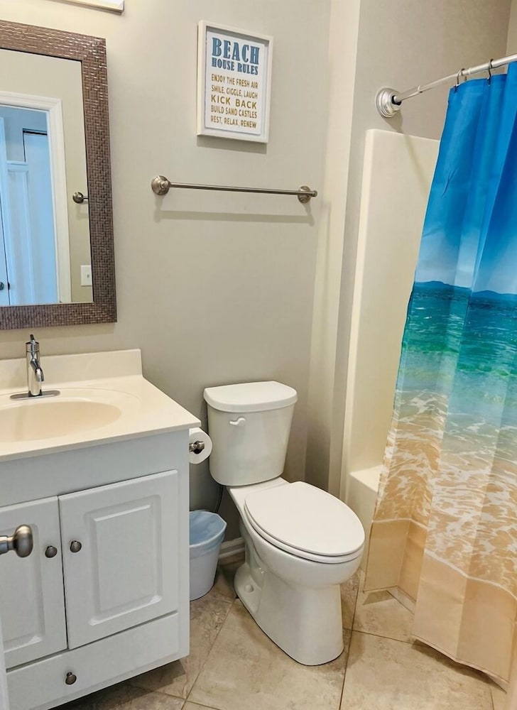 Fins / 1295 Ocean Blvd West 10 Bedroom Home