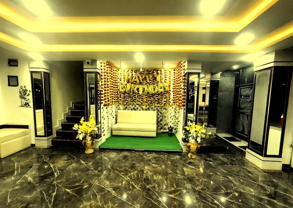 SHREE SIDDHI VINAYAK HOTEL & RESTAURANT