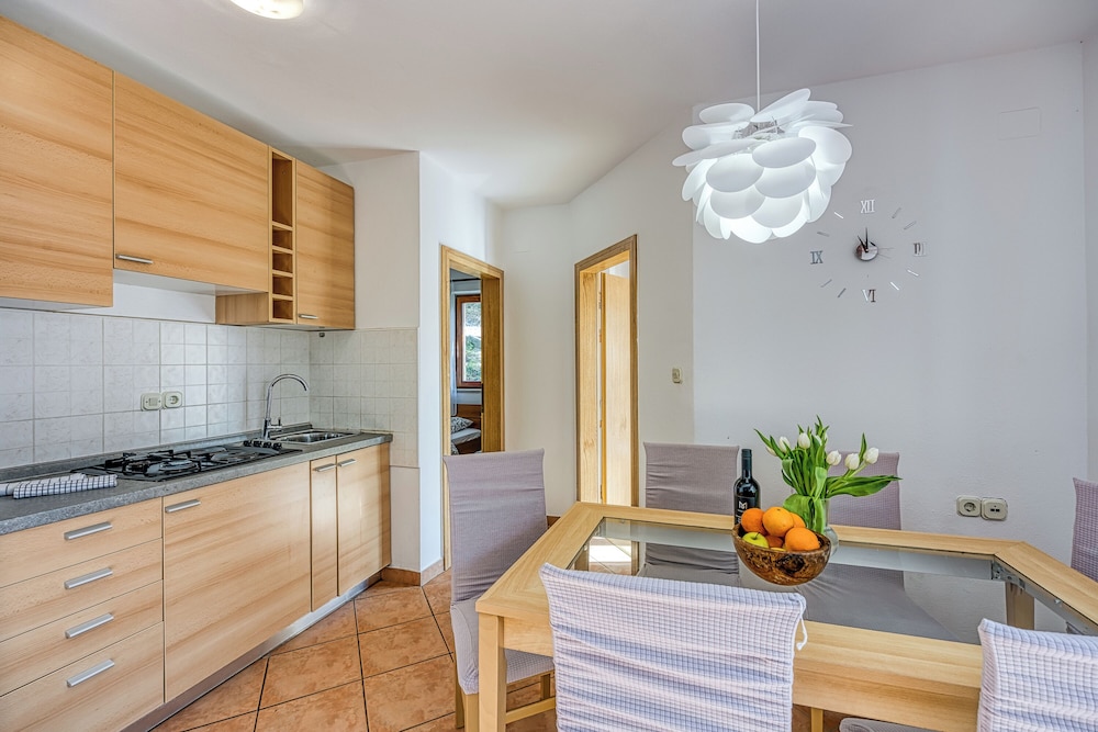 Sv. Jakov Family Apartment