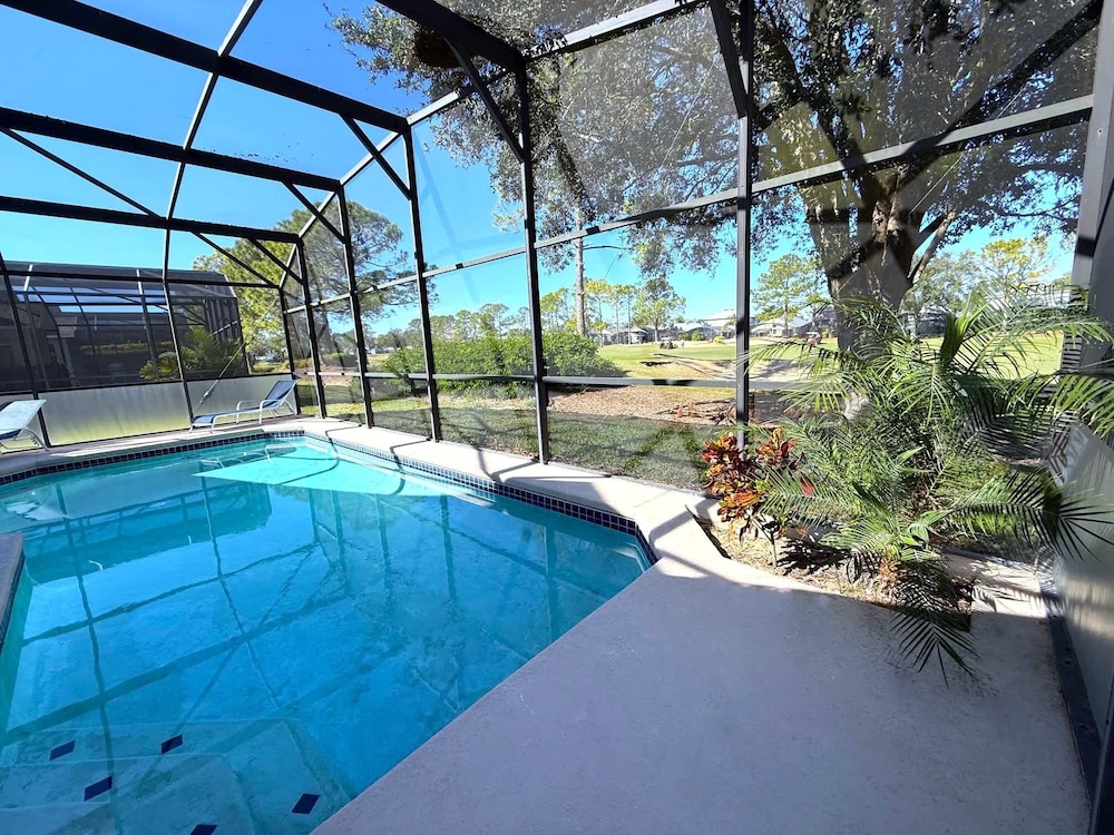 4 Bedroom Villa With Private Pool & Golf Course Views