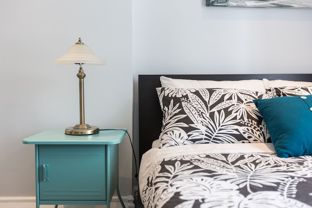 Applewood Suites - The CasaDupont