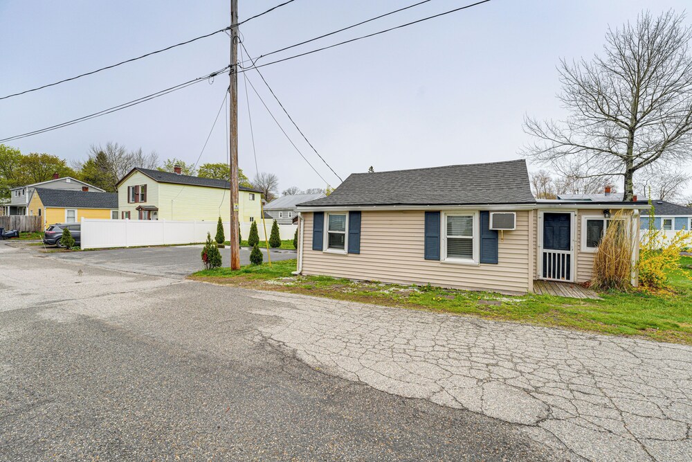 Large Yard: Walkable Cottage in Old Orchard Beach!
