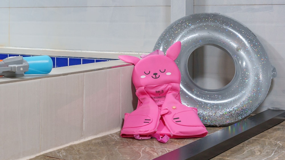 Gyeongju Ain Kids Pool Villa