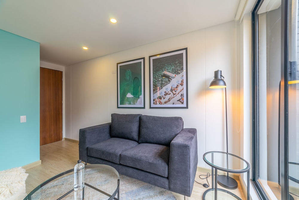 Astounding Tekto Wynwood House