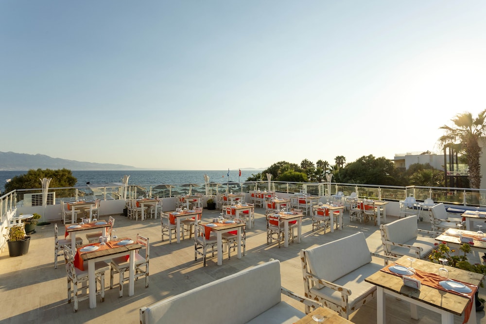 Charm Beach Hotel - All Inclusive