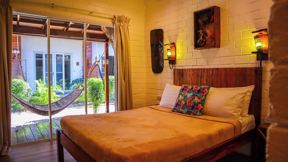 Suites by Eco Hotels