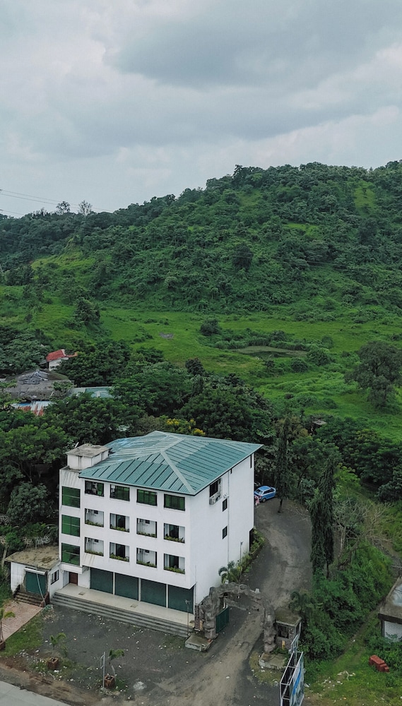 Green View Resort