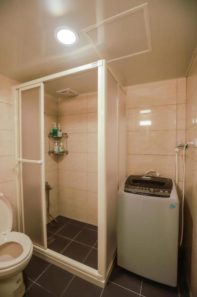 Hula Hotel - Hostel
