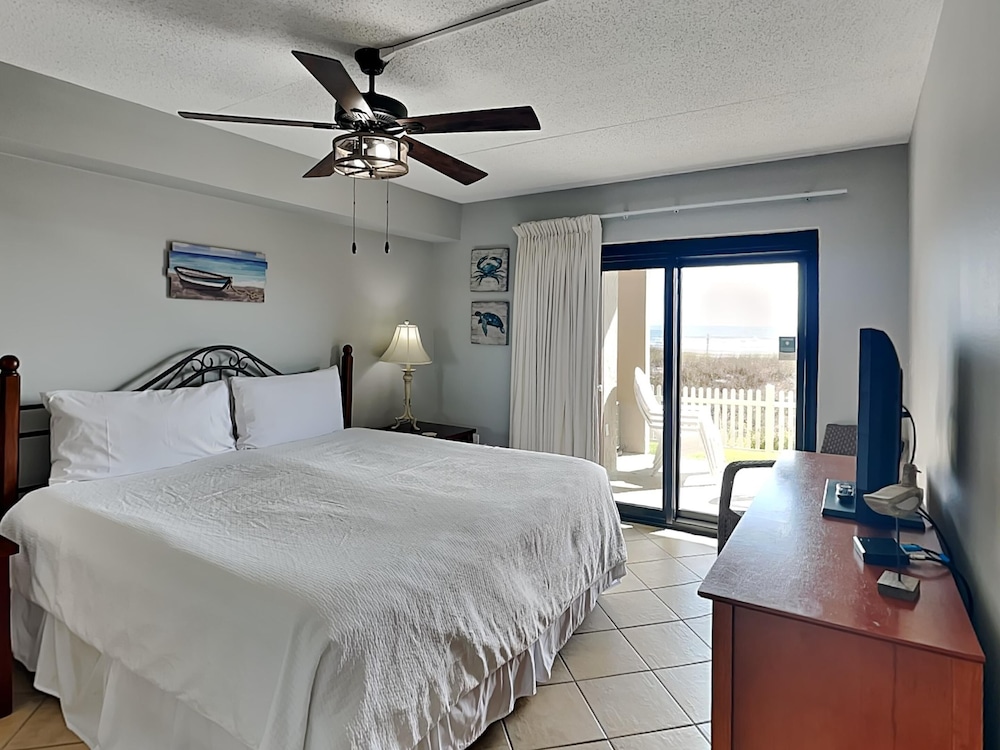 Ocean Breeze West by Southern Vacation Rentals