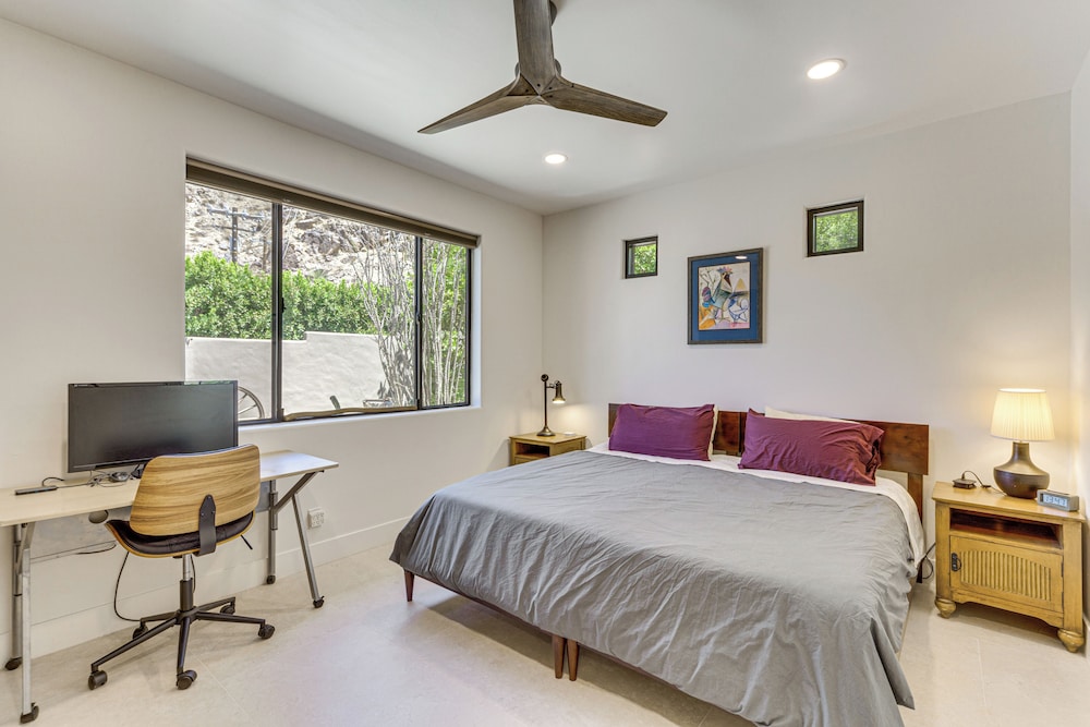 Renovated Cholla House 4 Mi to Dtwn Palm Springs