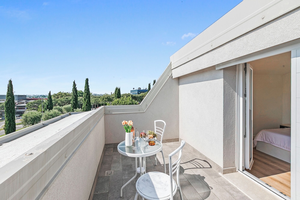 Matta Apartment 400m From The Lake