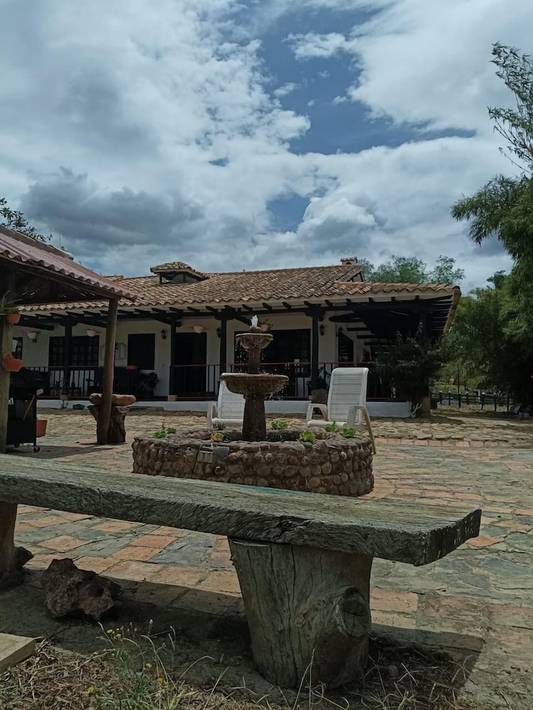 ESTANCIA VILLA BLANCA
