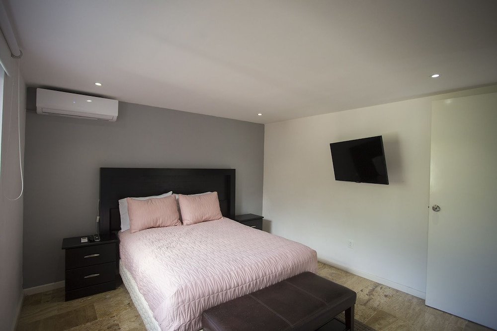 Tu Casa En Zona Hotelera a una Cuadra de la Playa