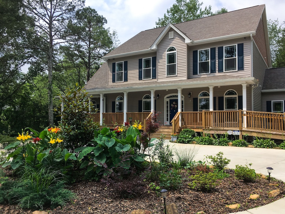 Hotel St Francis Cottage - Image 1