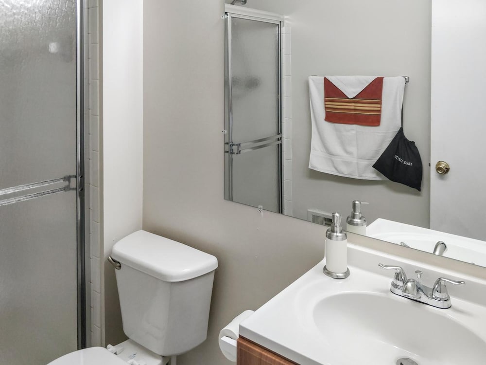 Carriage Guest House - Property Image 8