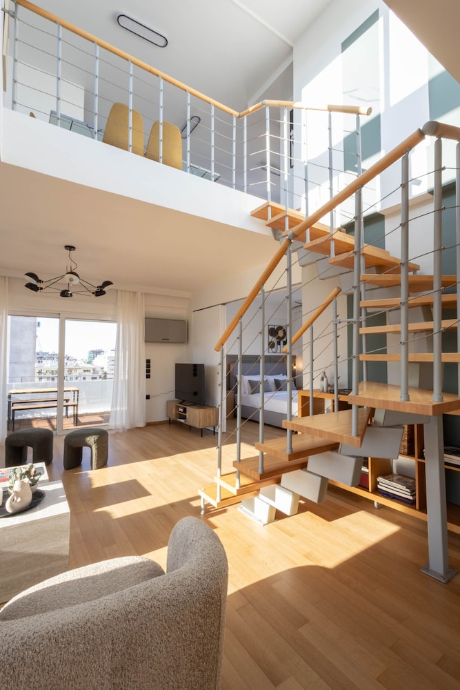 Acropolis Sky Retreat Jacuzzi 3BR Maisonette