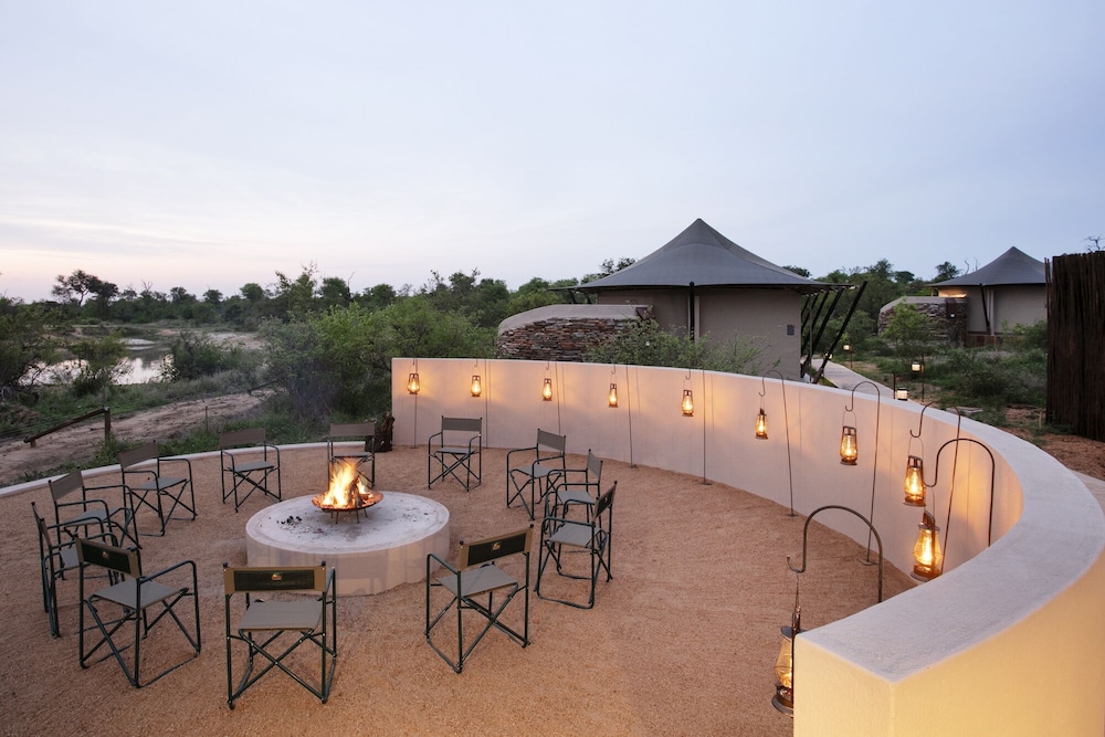 Thabamati Luxury Tented Camp view 2