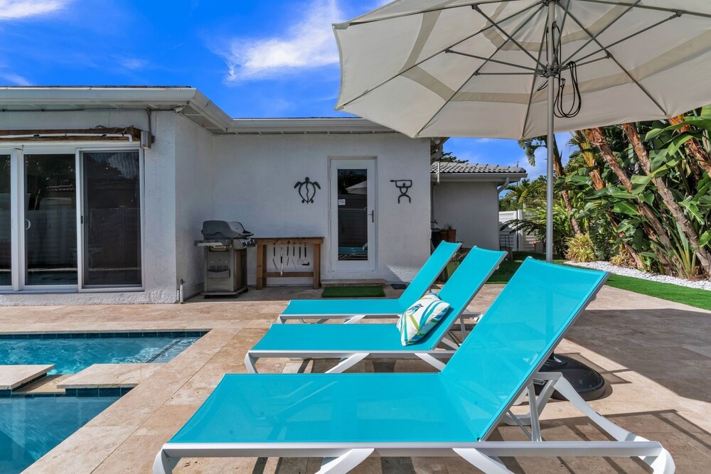 Sandcastles & Sunshine At Towering Palms Of Wilton Manors 3 Bedroom Residence by RedAwning - Image 3