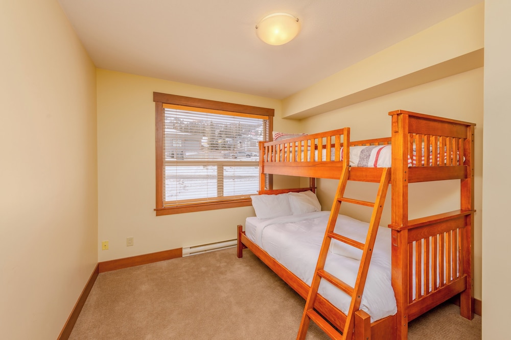 Stonegate Resort by Okanagan Premier