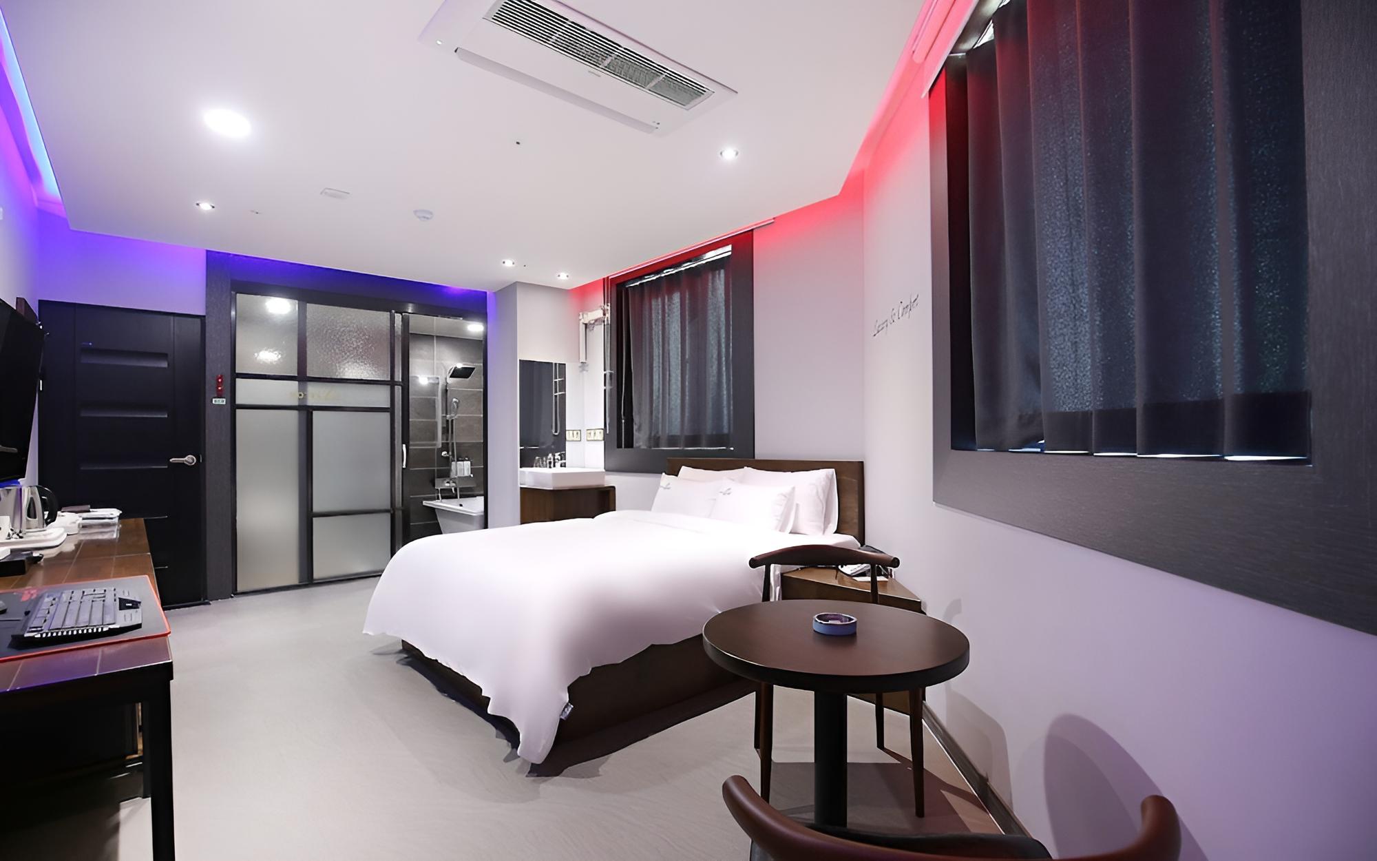 Jincheon Lou Hotel view 4