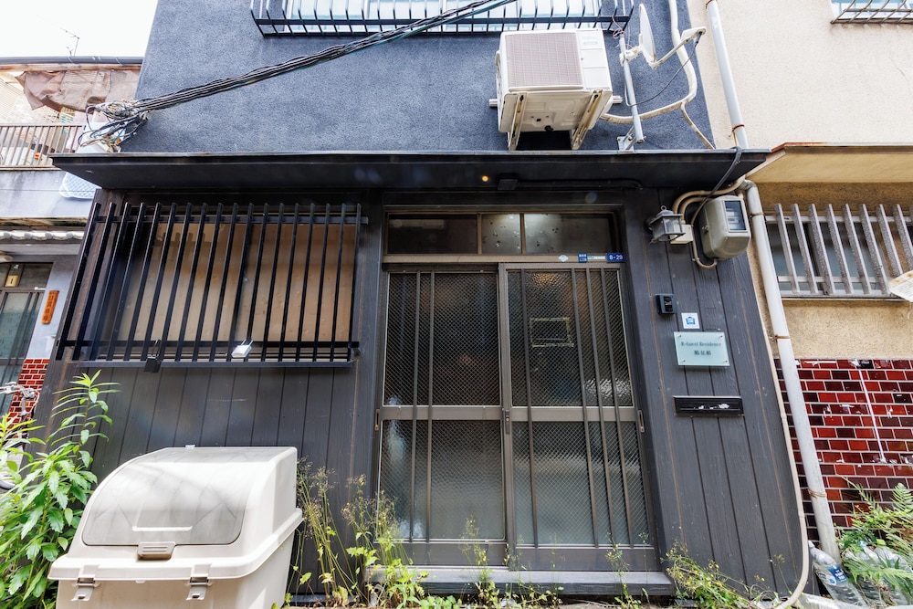 R-Guest Residence Tsurumibashi
