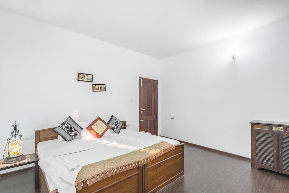 GuestHouser 5 BHK Homestay 5150