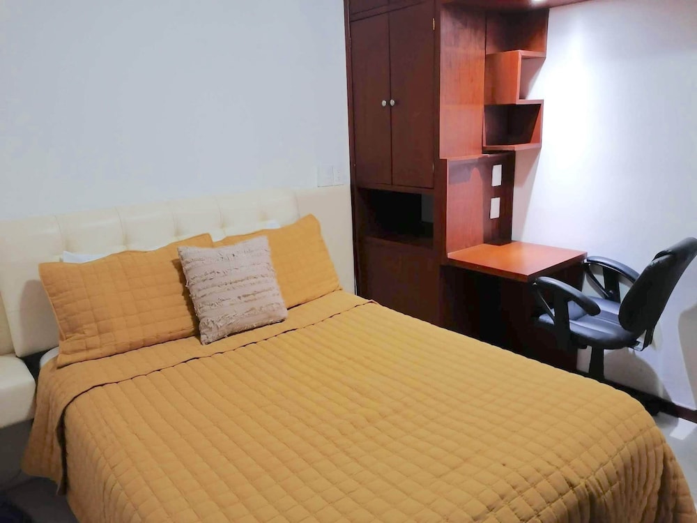 La Aurora Hotel like Home