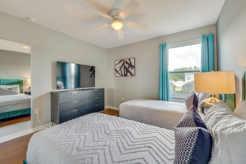 Luxury Championsgate Home Near Disney Parks!