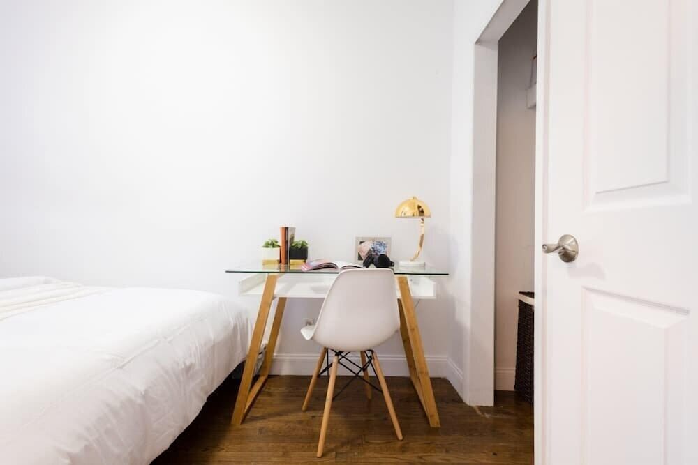 1435 UES Apartment