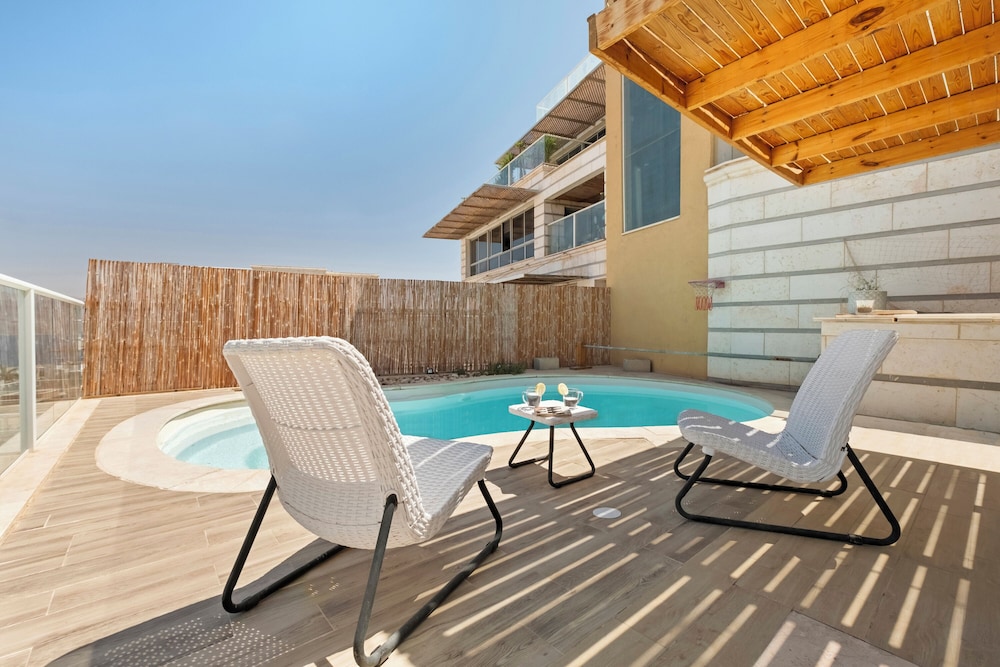 Sea View Beach Penthouse by Sea N' Rent