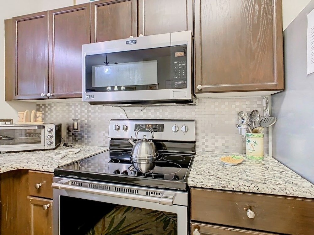 Themed 3-Bedroom Townhome w/Private Pool Near Disney - Windsor Palms 3 Townhouse