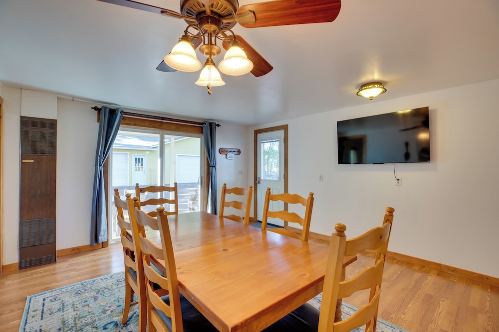 Rural Home Near Event Venue! 26 Mi to Black Canyon